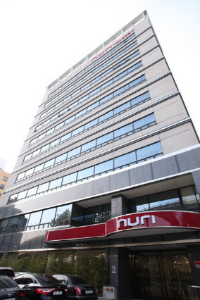 누리텔레콤 사옥 전경